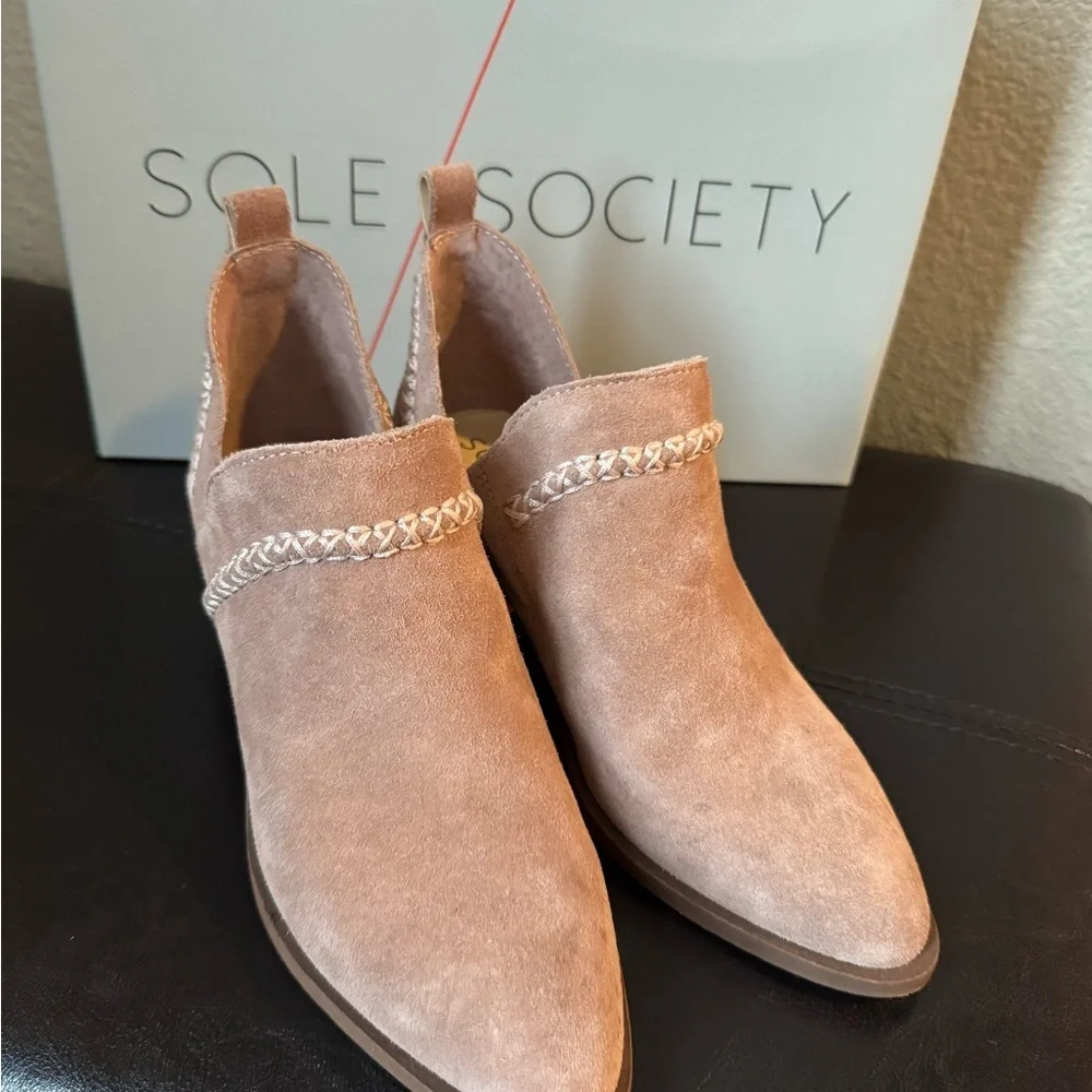 Sole Society Women's Tan Suede Shoes women’s sized 5 m